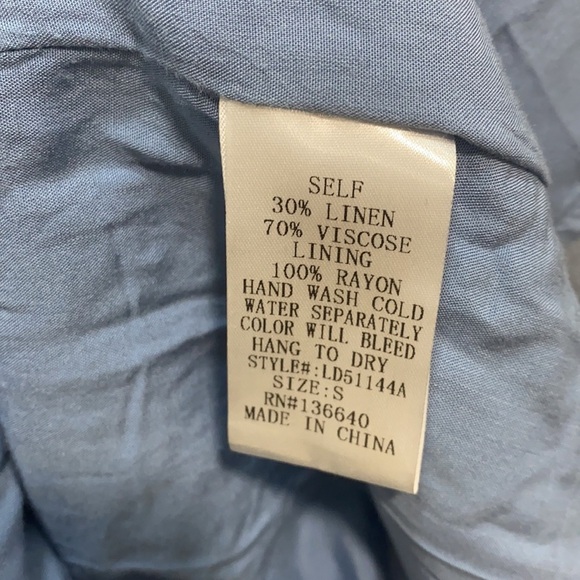 L’ ATISTE blue linen dress button front ruffle bottom - Picture 5 of 7